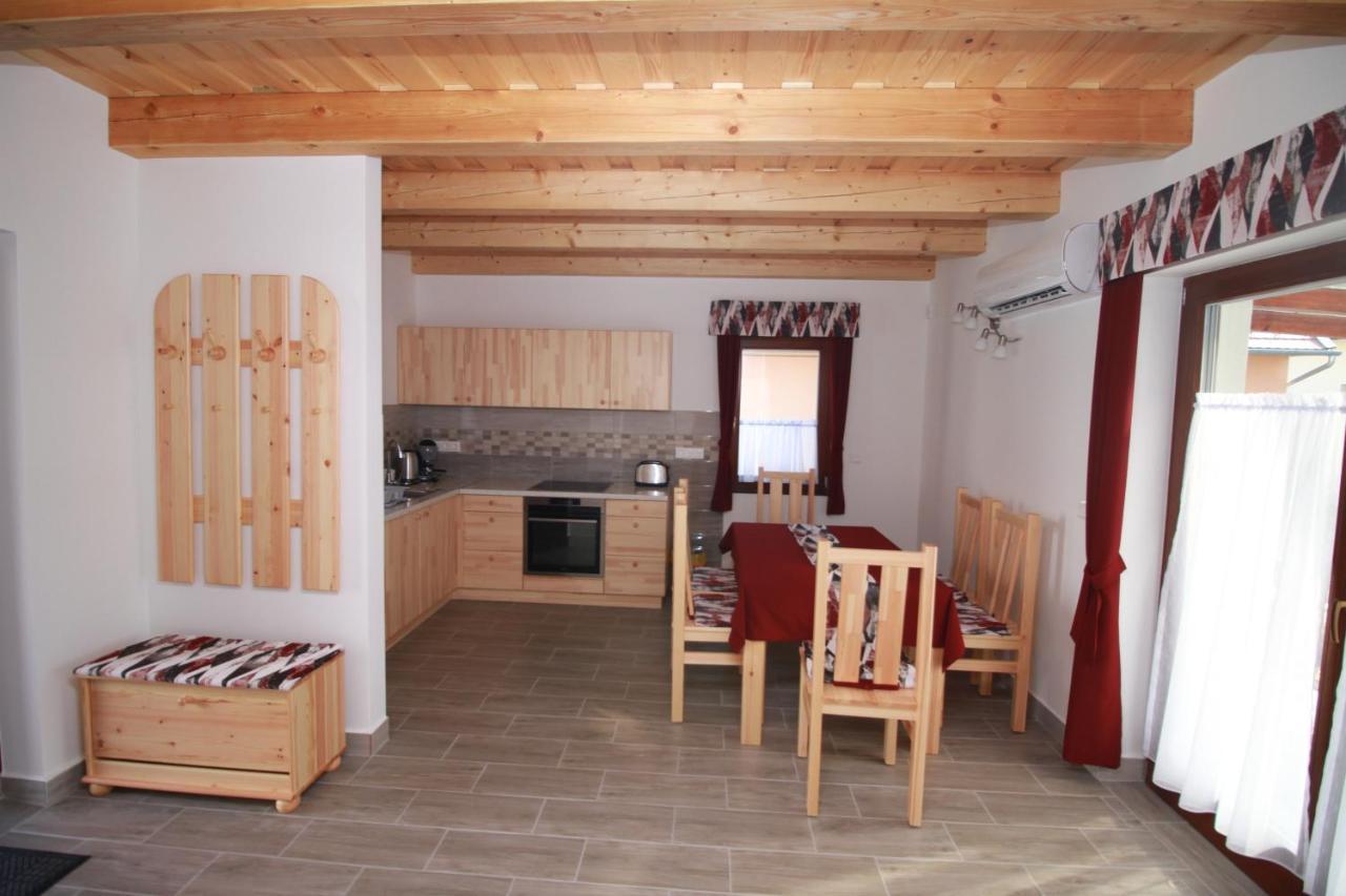 Boni Apartmanok Hegyko Exterior photo