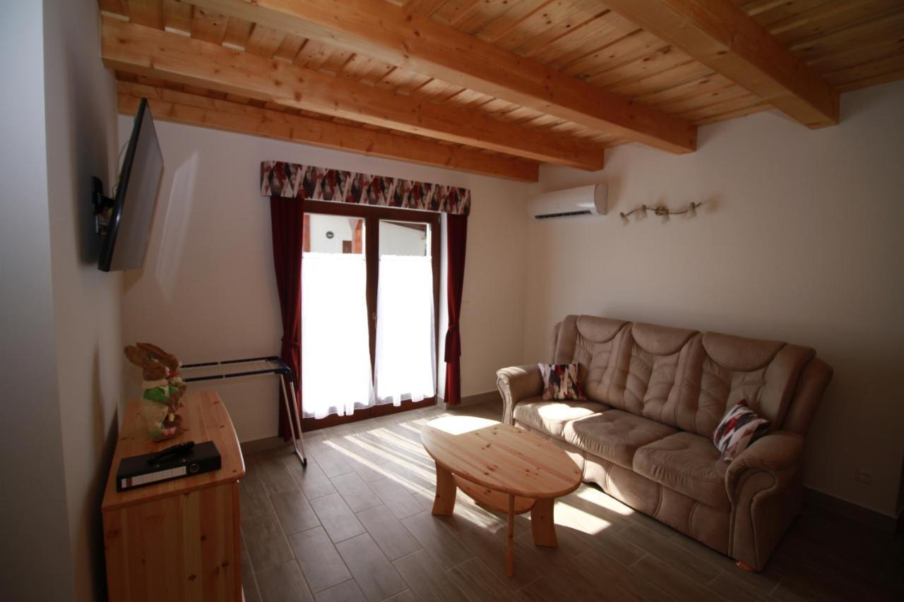 Boni Apartmanok Hegyko Exterior photo